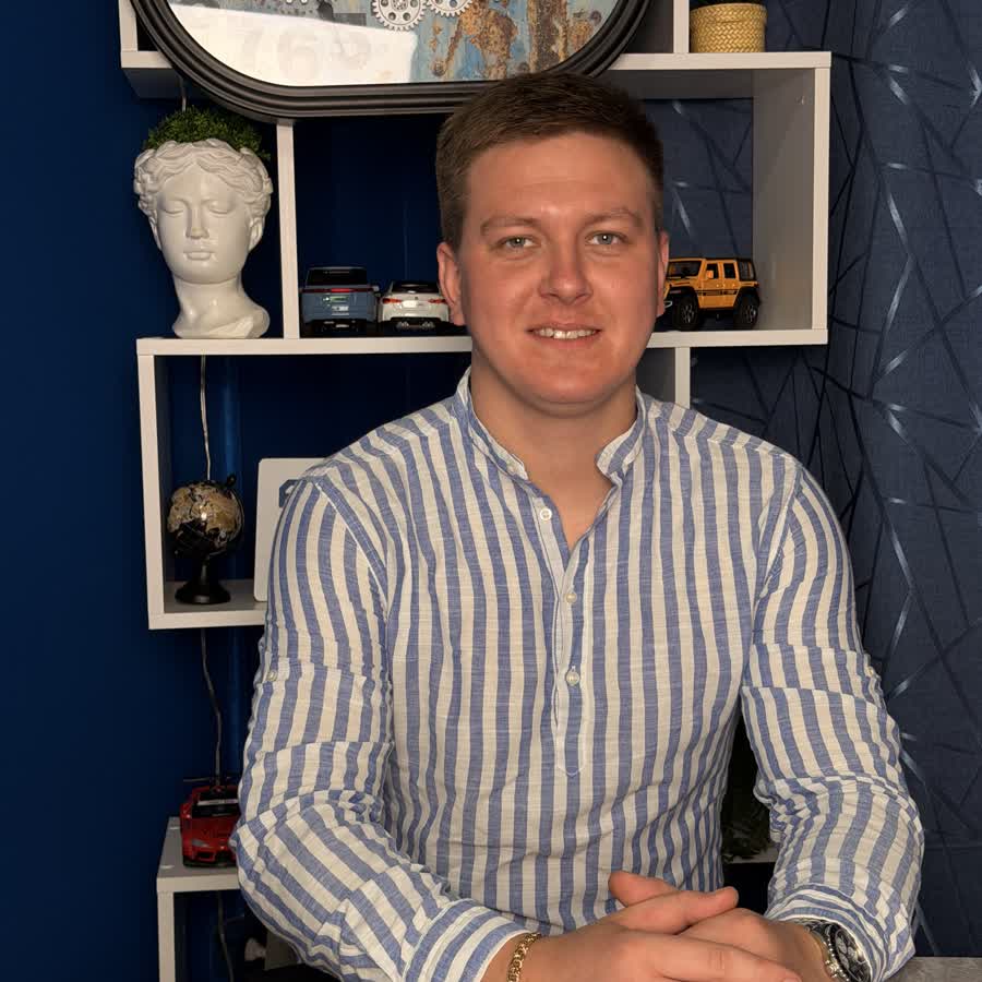 Александр