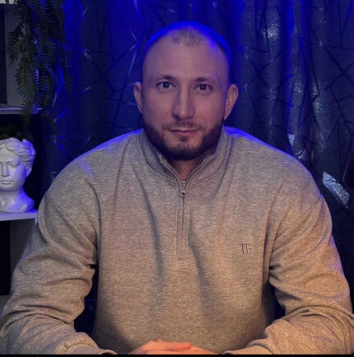 Игорь